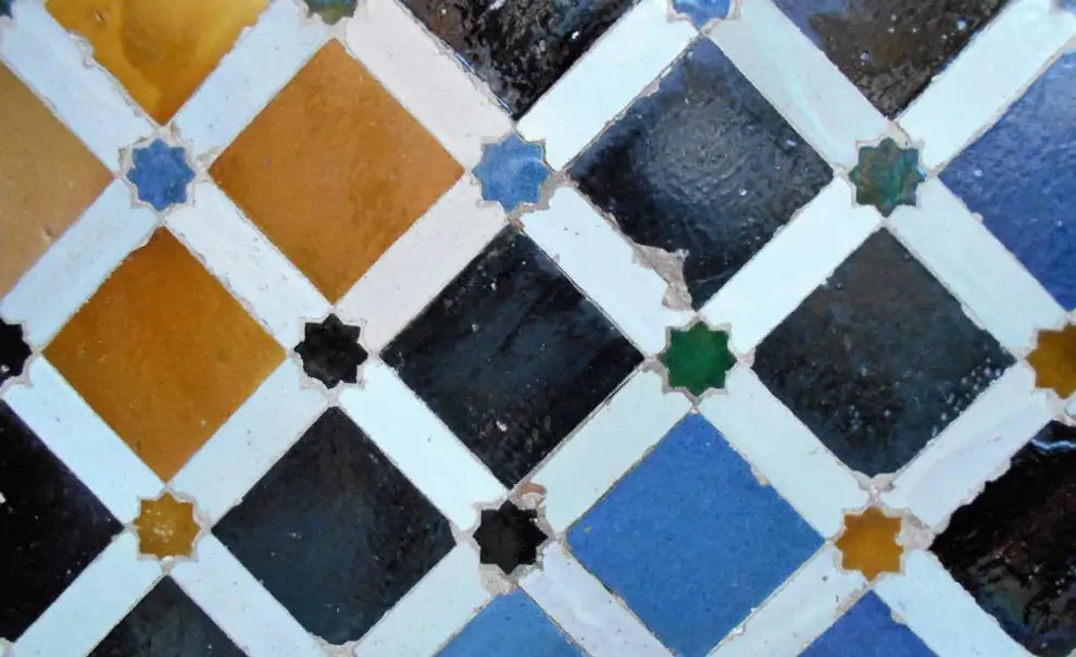 Mietwagenreise Andalusien – 15 Tage: Azulejos in der Alhambra in Granada