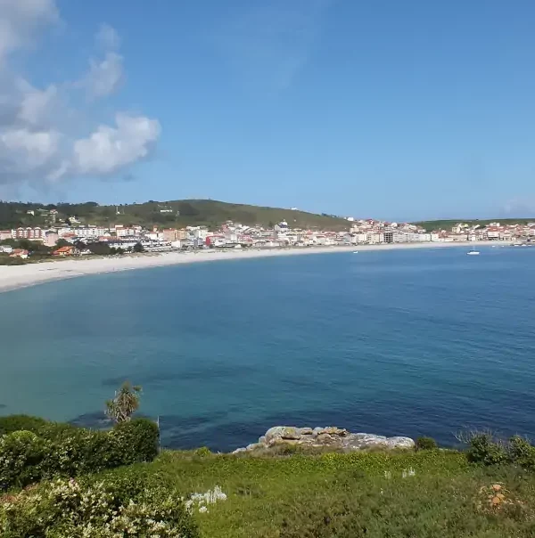 Wanderreise Camiño dos Faros: Blick auf Laxe