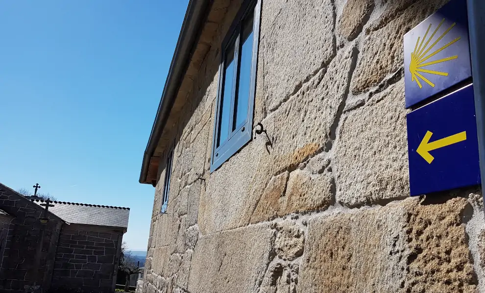 Wanderreise Jakobsweg Letzte 100 Kilometer: Wegmarkierung in Palas de Rei