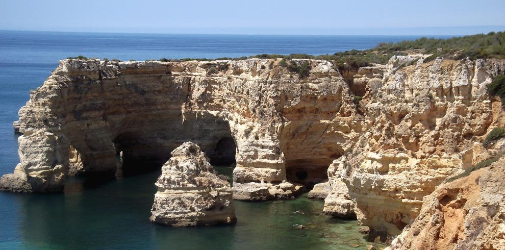 Mietwagenreise Algarve: Praia da Marinha an der Algarve