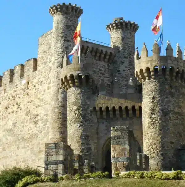 Jakobsweg in 4 Wochen: Templerburg in Ponferrada