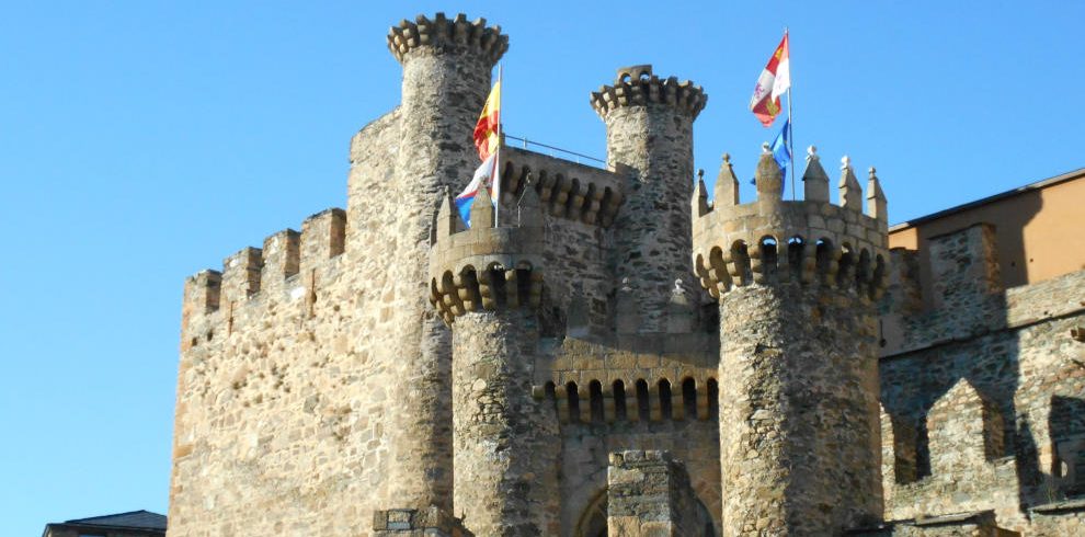 Paradores-Rundreise Jakobsweg: Templerburg in Ponferrada auf dem Jakobsweg