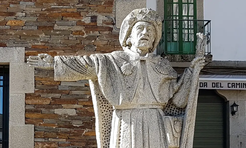 Wanderreise Jakobsweg Letzte 100 Kilometer: Jakobusstatue in Portomarin