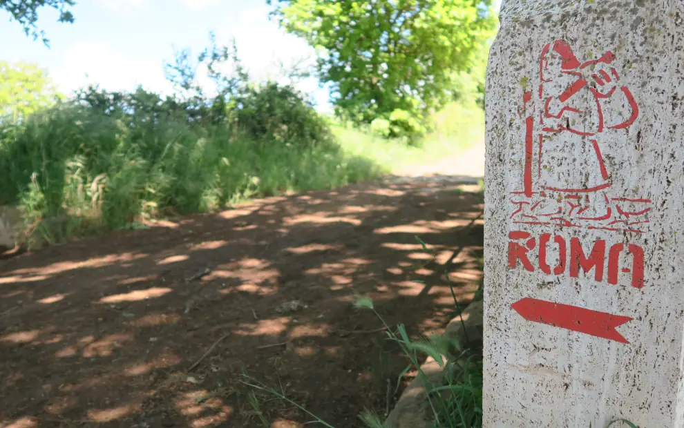 Wanderreise Via Francigena: Beschilderung auf dem Pilgerweg nach Rom
