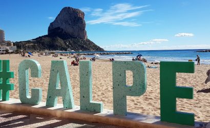 Mietwagenreise Spaniens Mittelmeerküste: Blick auf den Peñón de Ifach in Calpe