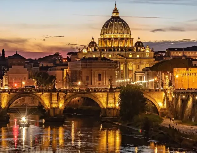 Wanderreise Via Francigena: Blick auf den Petersdom im Abendlicht