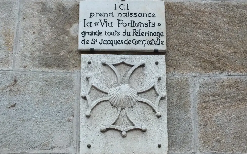 Wanderreise Jakobsweg Frankreich: Start der Via Podiensis in Le Puy-en-Velay