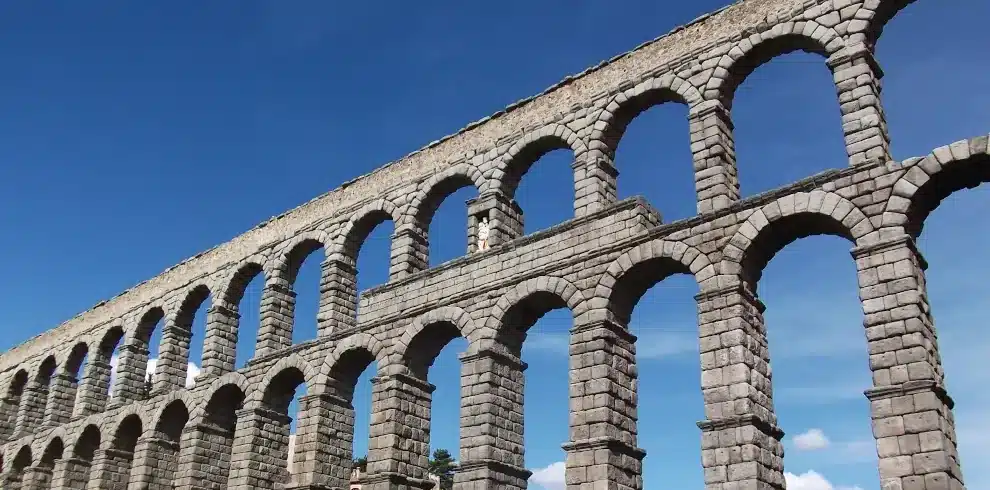Paradores-Rundreise Spaniens Weltkulturerbe: Aquädukt von Segovia