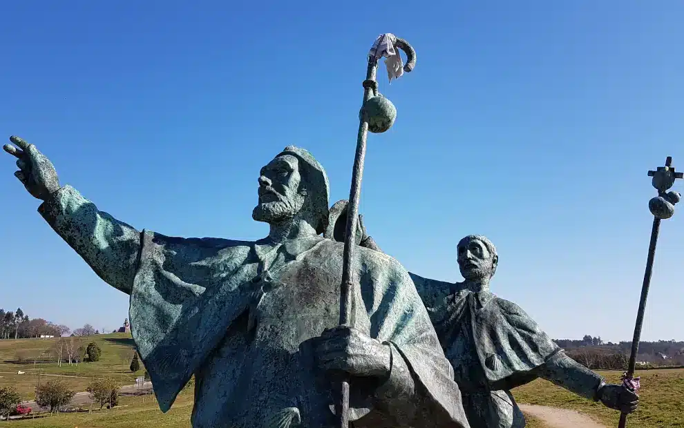 Wanderreise Camino del Norte – Von Ribadeo nach Santiago: Pilgerdenkmal auf dem Monte de Gozo