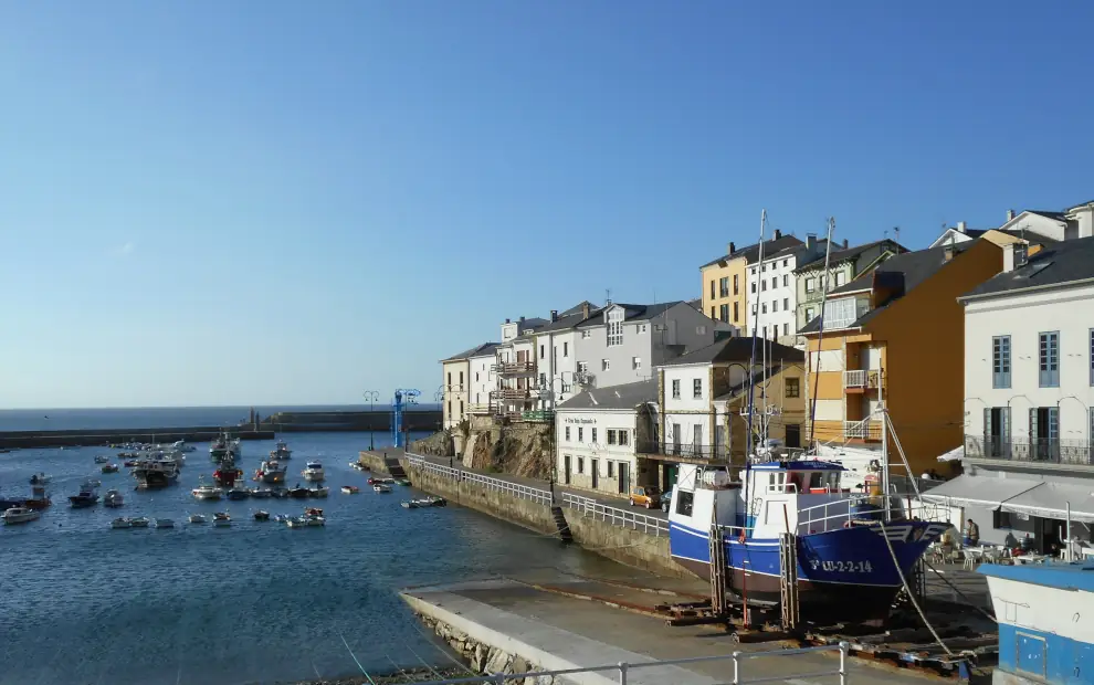 Wanderreise Camino del Norte Wanderreise Camino del Norte – Von Llanes nach Ribadeo: Hafen von Tapia de Casariego