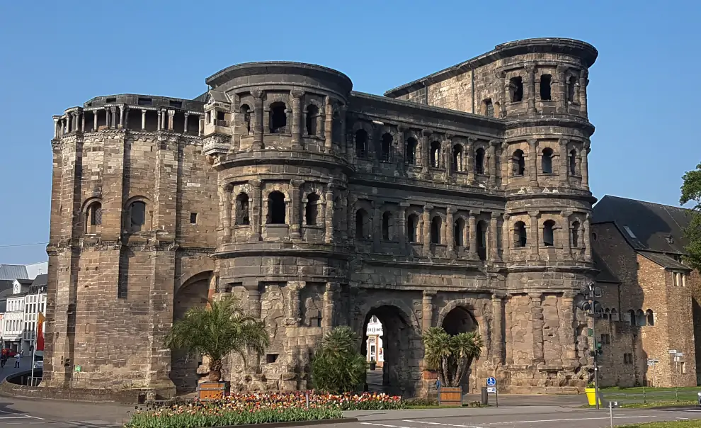 Wanderreise Mosel-Camino: Porta Nigra in Trier