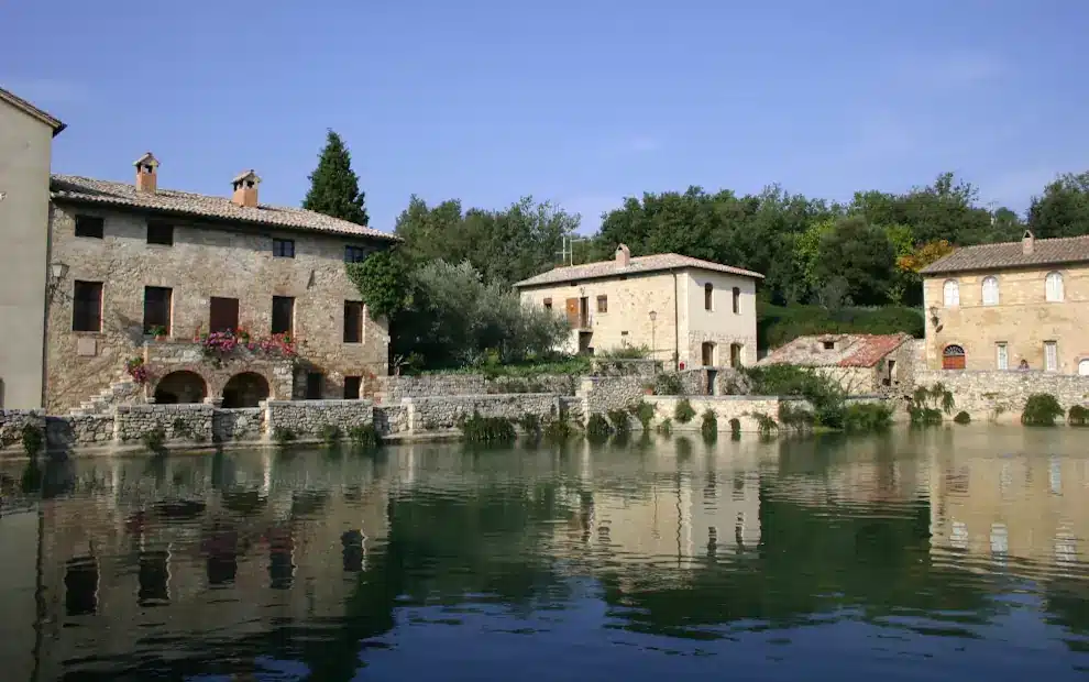 Wanderreise Via Francigena - Von Siena nach Montefiascone: Becken von Bagno Vignoni