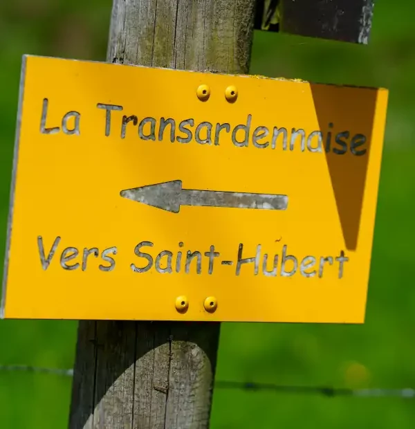 Wanderreise La Transardennaise: Beschilderung auf dem Fernwanderweg La Transardennaise in Belgien