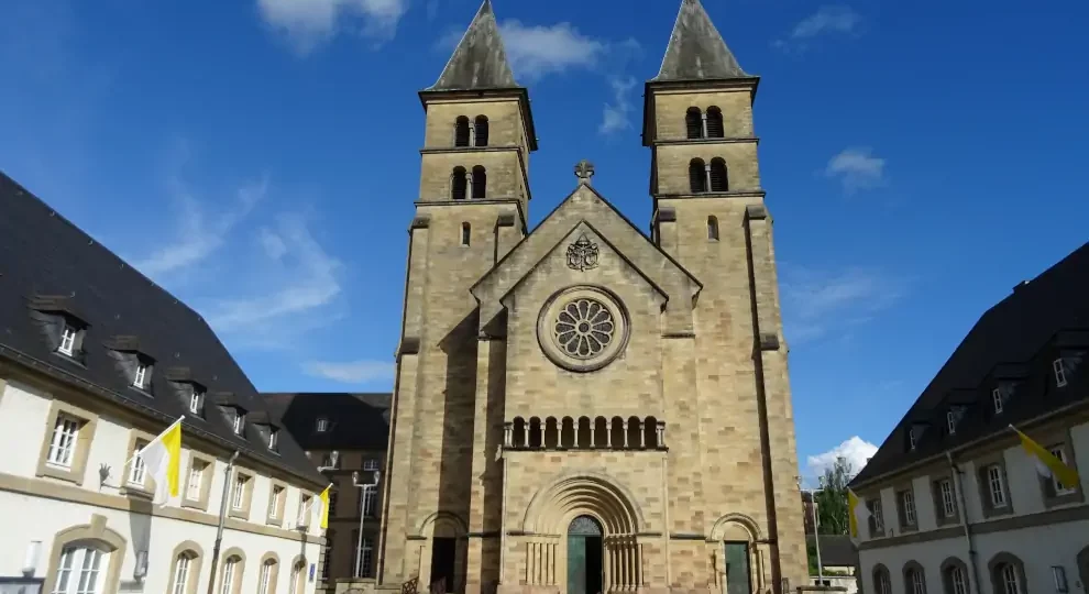 Jakobsweg von Köln nach Trier - Via Coloniensis - Abtei von Echternach