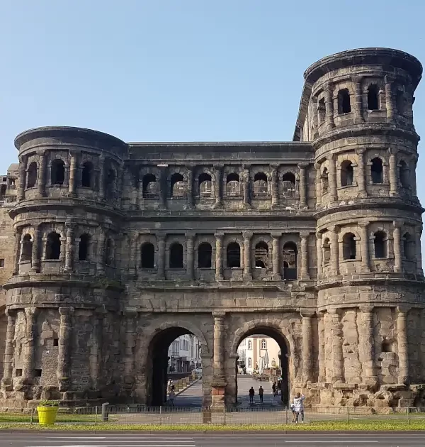 Reiseziel Deutschland: Porta Nigra in Trier