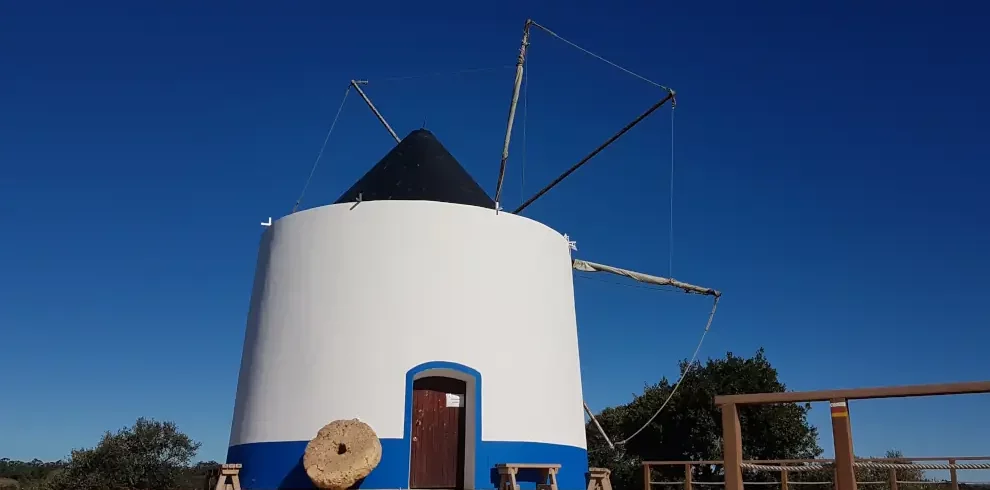 Wanderreise Fischerweg Portugal: Windmühle von Odeceixe