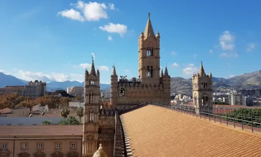 Wanderreise Sizilien - Magna Via Francigena: Dächer der Kathedrale von Palermo