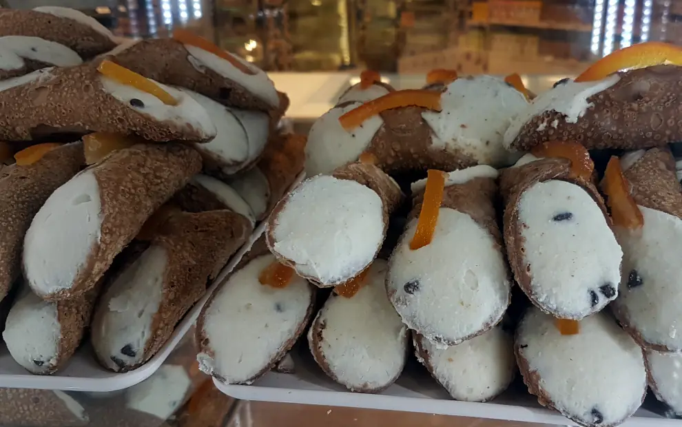 Wanderreise Sizilien - Magna Via Francigena: Sizilianische Spezialität Cannoli