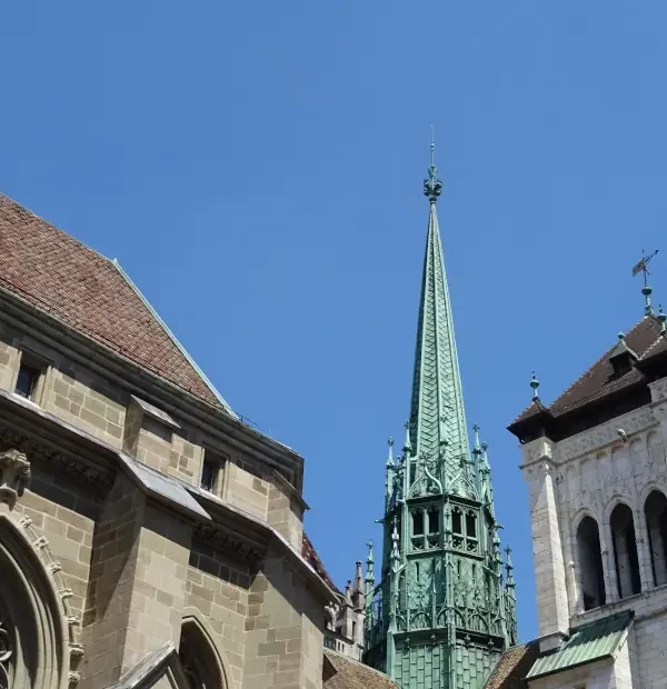 Genfer Jakobsweg: Blick auf die Türme der Kathedrale von Genf