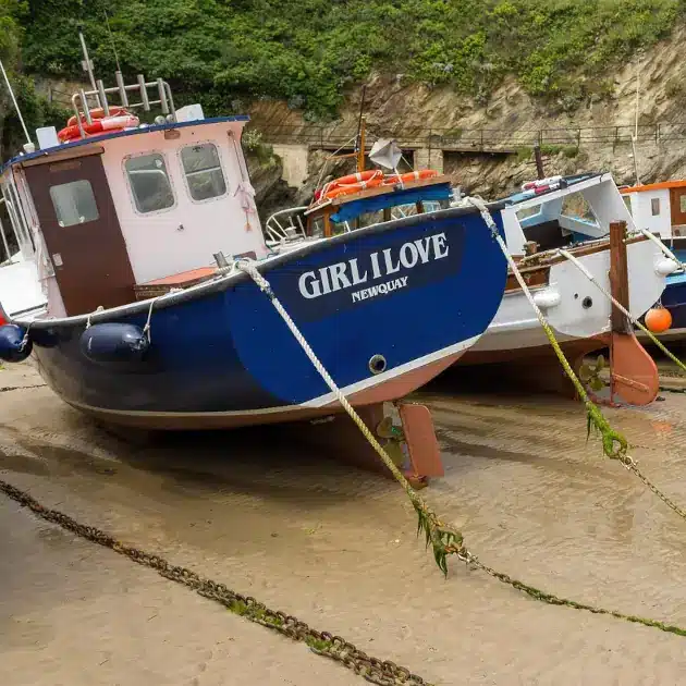 Wanderreise South West Coast Path: Boote im Hafen von Newquay