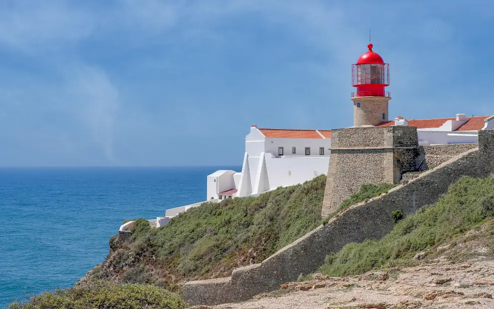 Wanderreise Fischerpfad: Leuchtturm von Sagres, Bild von Markus Kammermann auf Pixabay