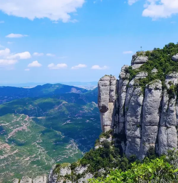 Wanderreise Katalonien: Landschaft bei Montserrat
