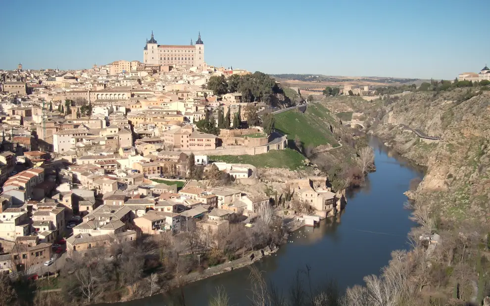 Eisenbahnreise Spanien: Blick auf die Altstadt Toledos