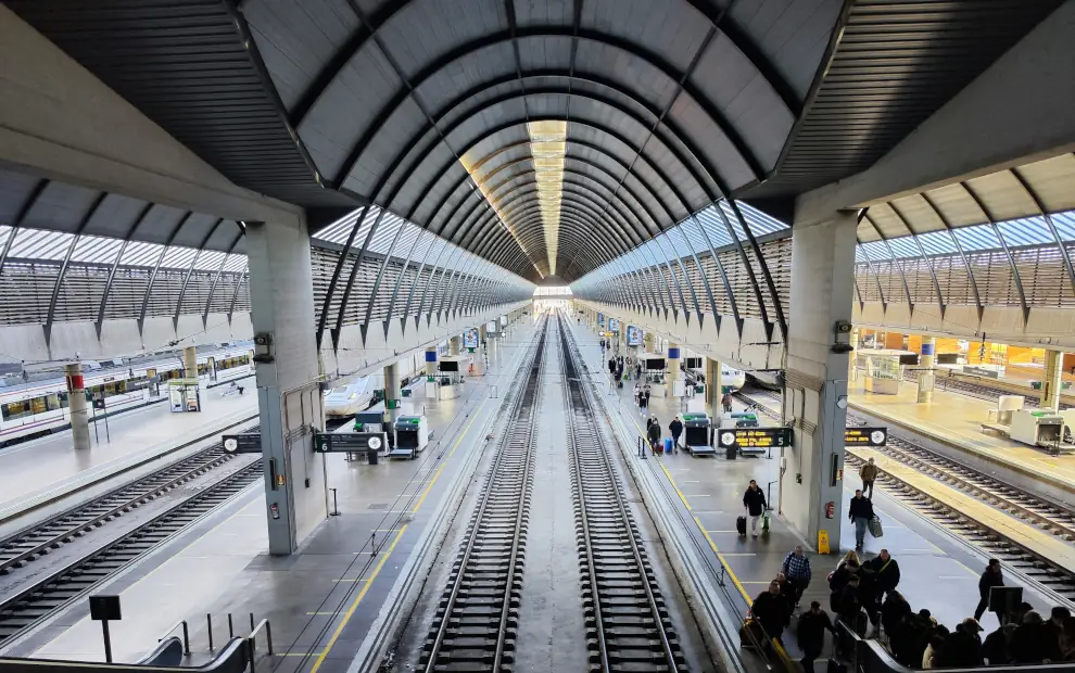 Eisenbahnrundreise Andalusien: Bahnhof Sevilla Santa Justa
