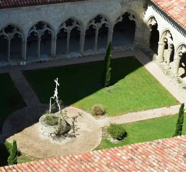 Jakobsweg Frankreich: Stiftskirche St Pierre in La Romieu